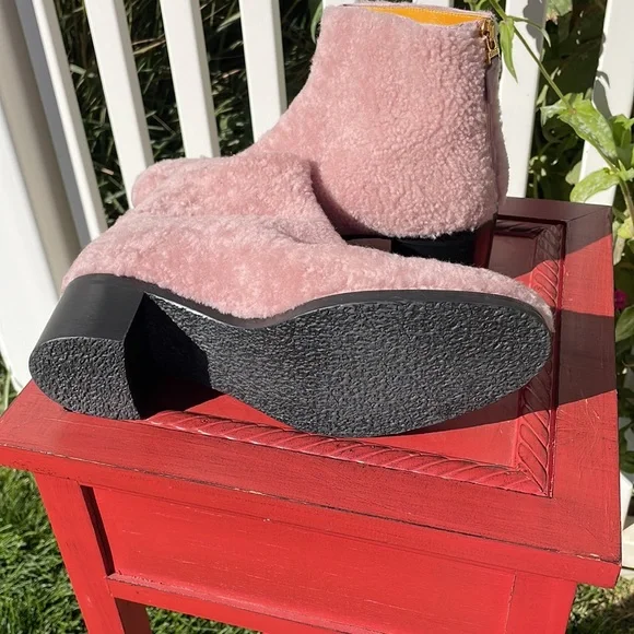 LERRE Sheepskin Zip Back Booties NWOT - Picture 6 of 8